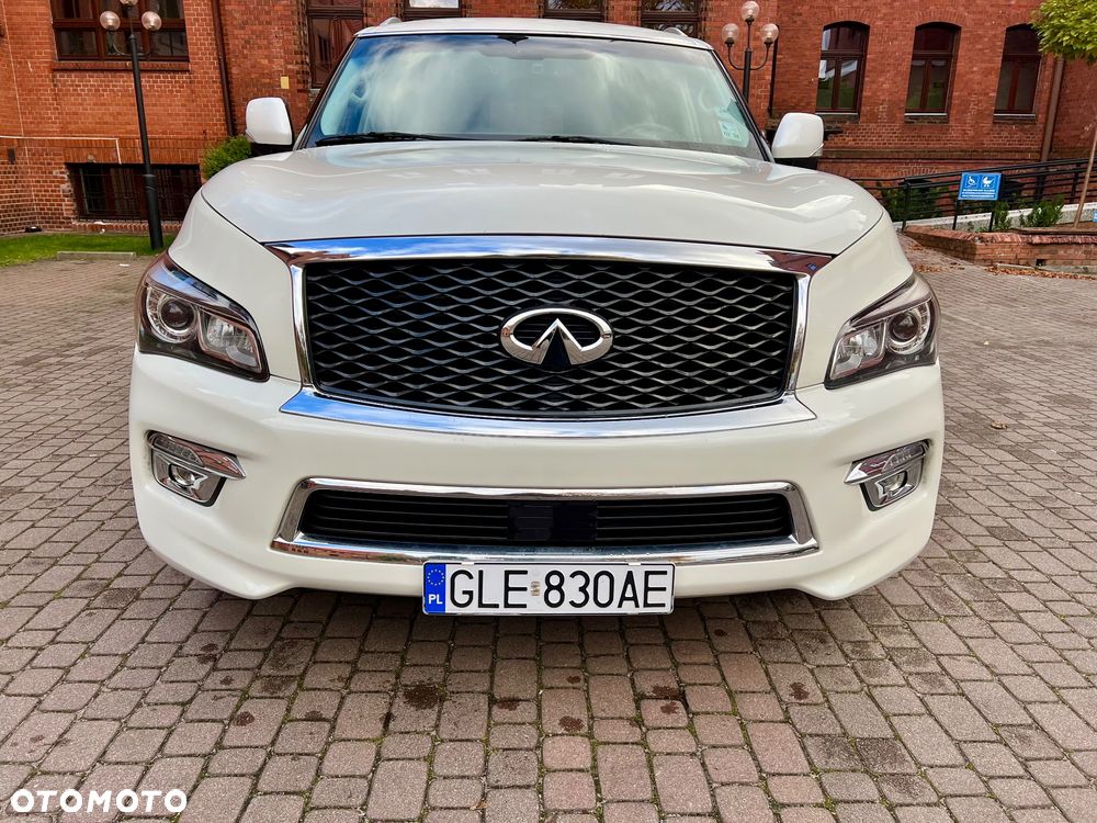 Infiniti QX80 - 10