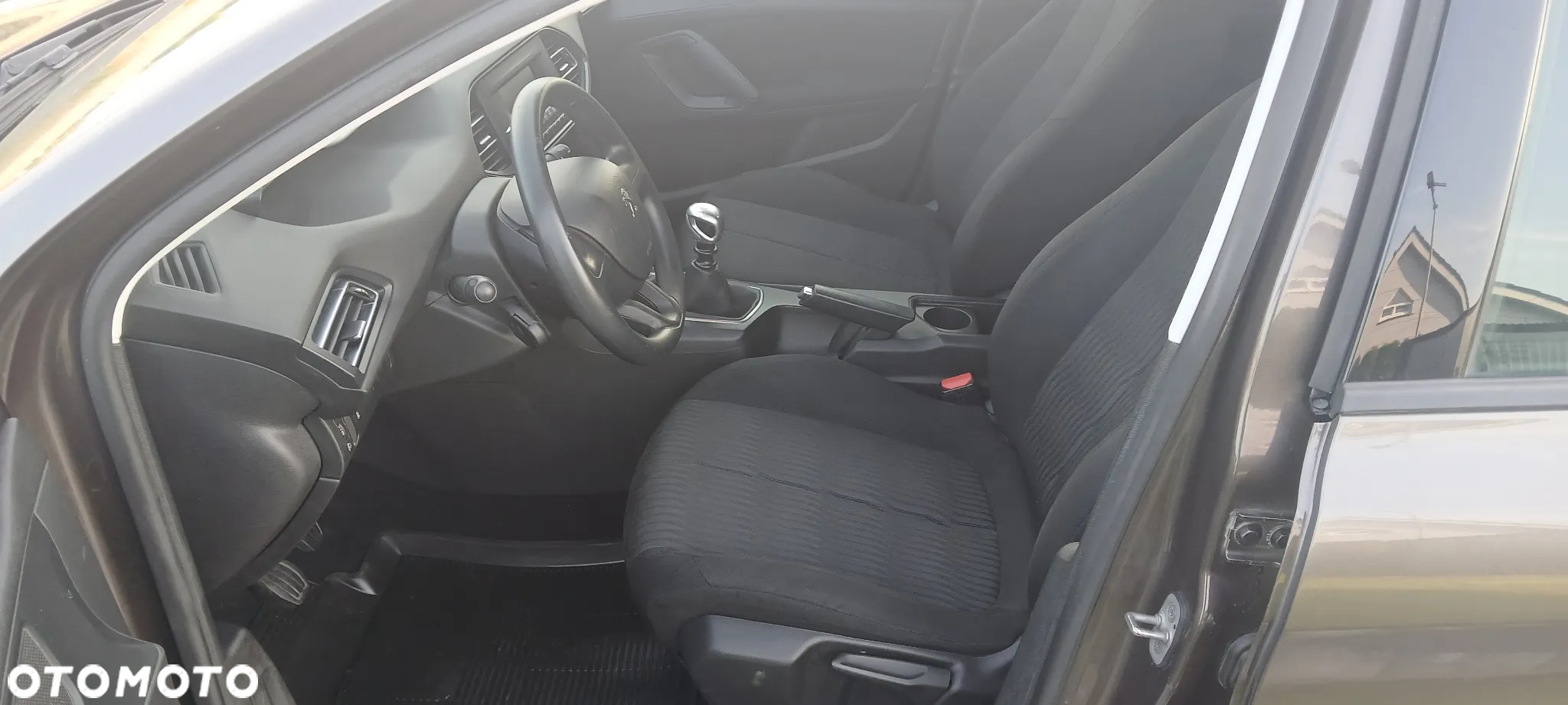 Peugeot 308 1.6 THP Active - 10