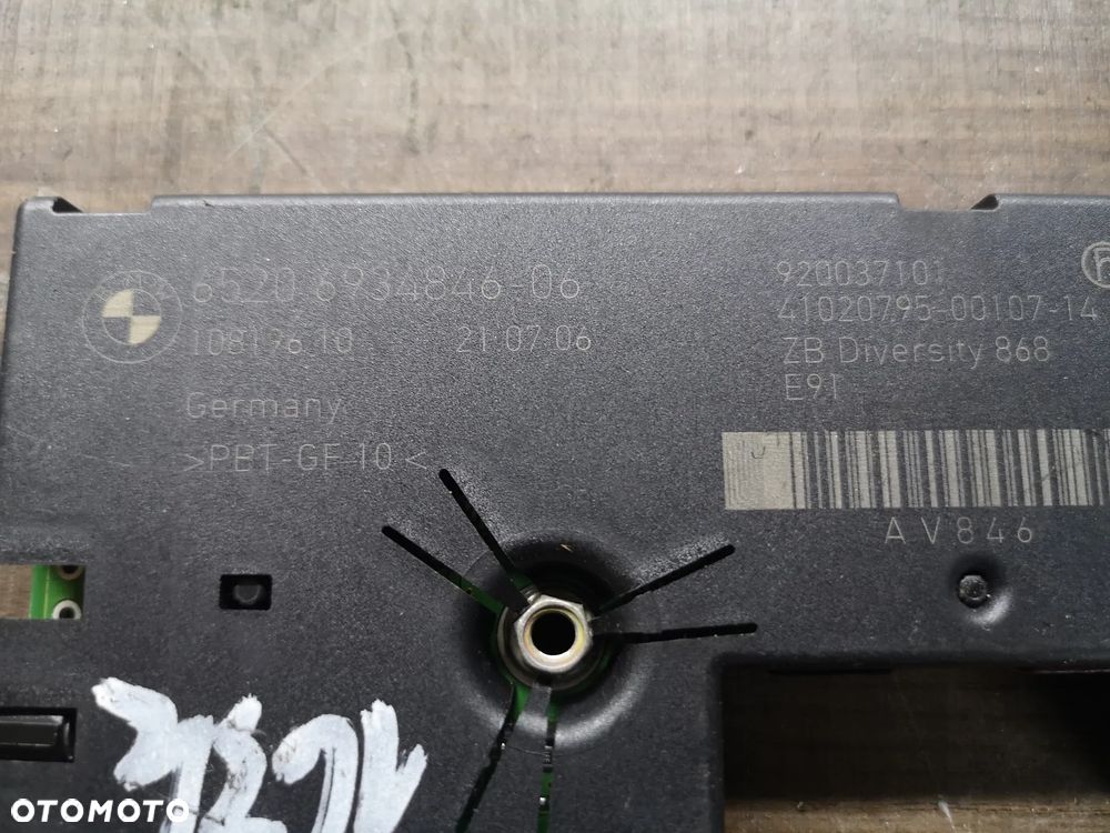 Moduł anteny diversity wzmacniacz sygnału BMW 3 E91 6934846 9193841 - 2
