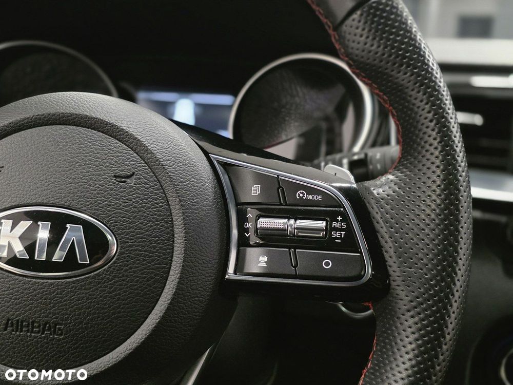 Kia ProCeed 1.6 T-GDI GT DCT - 26