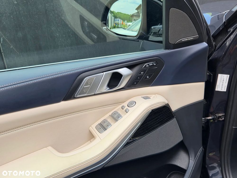BMW X7 M50d sport - 28