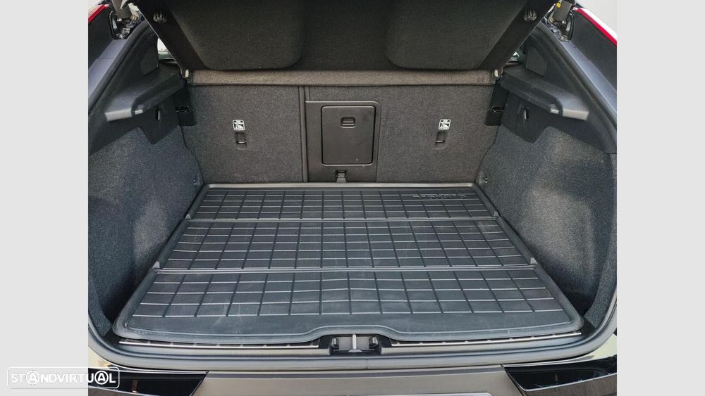 Volvo EC40 82 kWh Twin Motor Performance Black Edition - 18