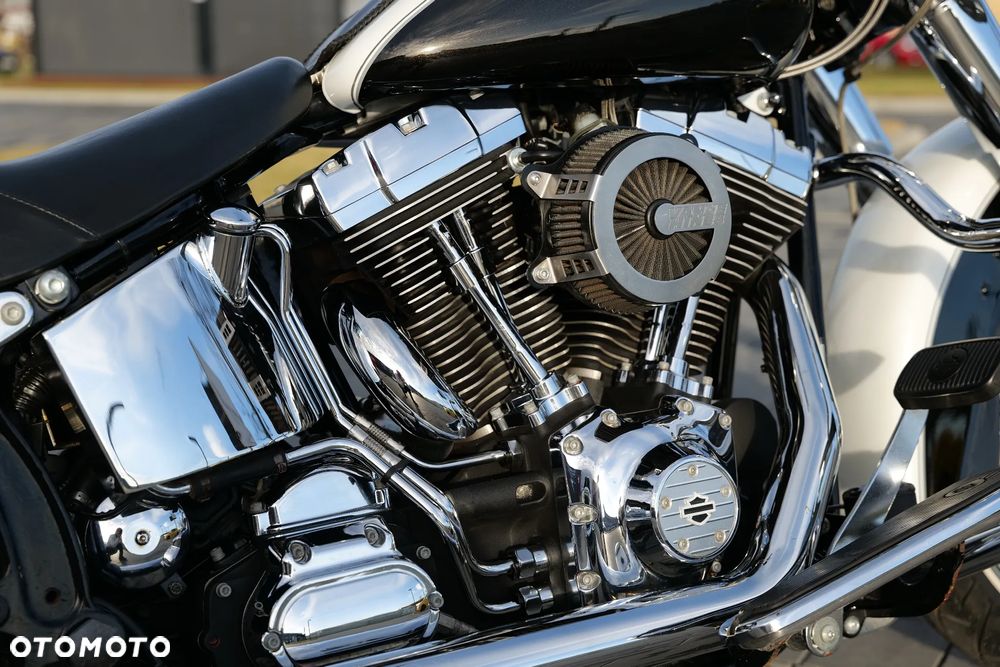 Harley-Davidson Softail Deluxe - 15
