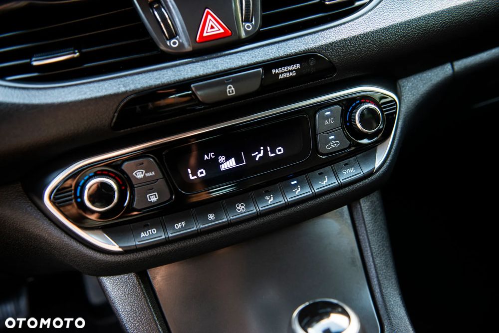 Hyundai i30 1.4 T-GDI Comfort DCT - 25