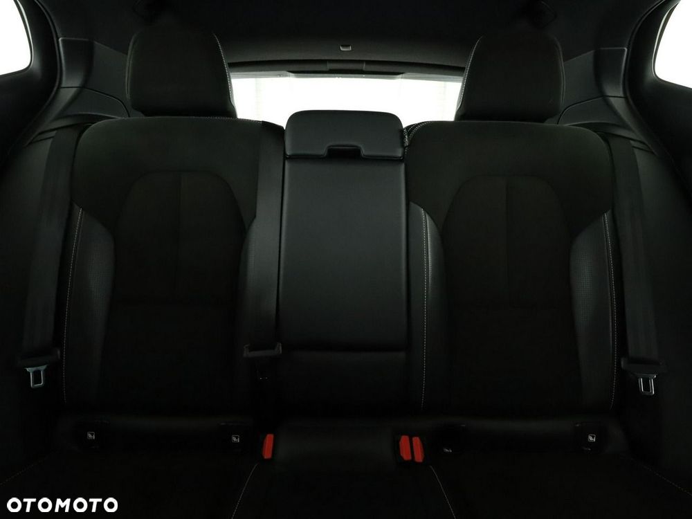 Volvo XC 40 D3 SCR R-Design - 19