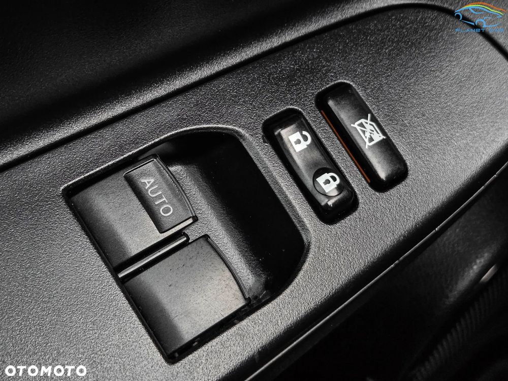 Toyota Yaris 1.0 VVT-i - 28