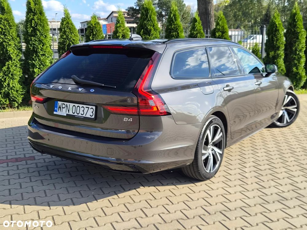 Volvo V90 B4 D Plus Dark - 40