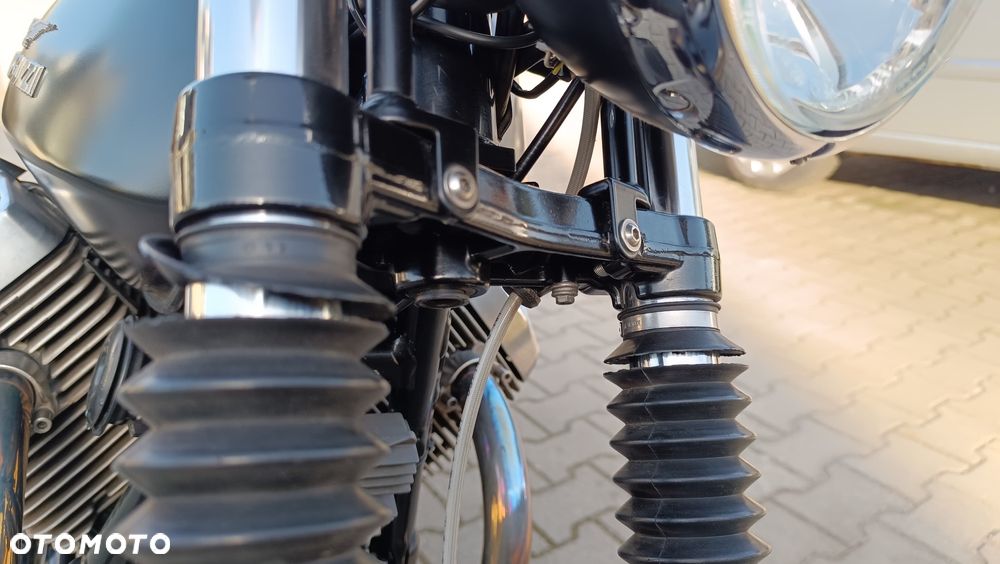 Moto Guzzi V7 - 33