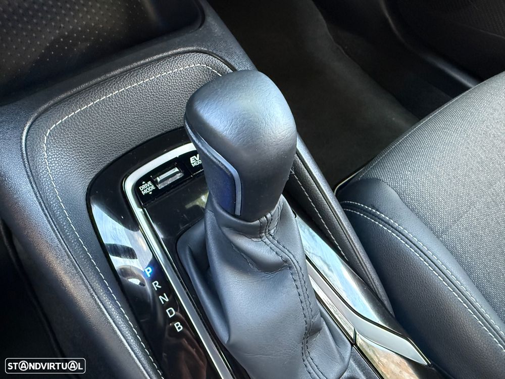 Toyota Corolla 1.8 Hybrid Square Collection - 27