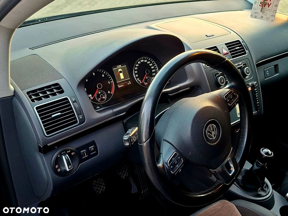 Volkswagen Touran 2.0 TDI DPF Highline - 13