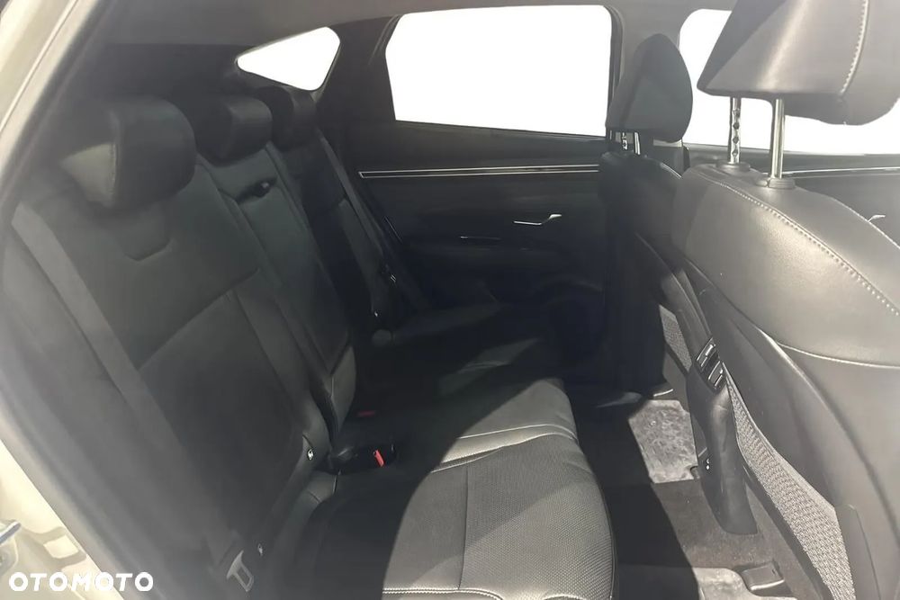 Hyundai Tucson 1.6 T-GDi 4WD - 21