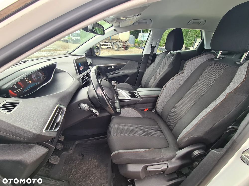 Peugeot 3008 1.5 BlueHDi Active S&S - 16