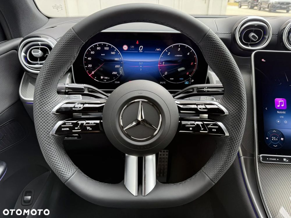 Mercedes-Benz GLC - 15