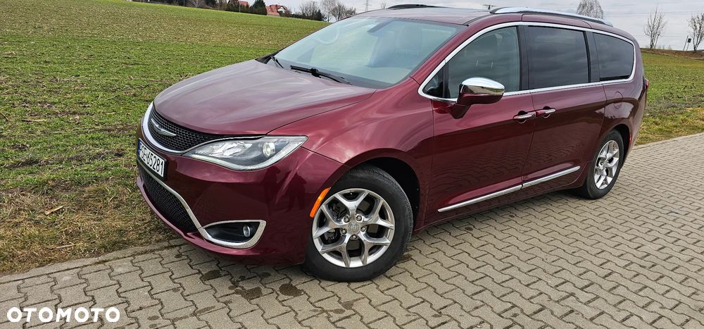 Chrysler Pacifica - 10