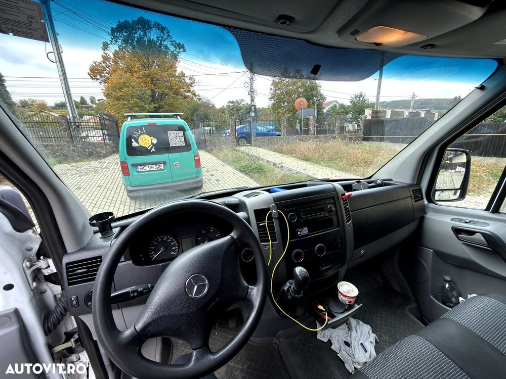 Mercedes-Benz Sprinter - 15