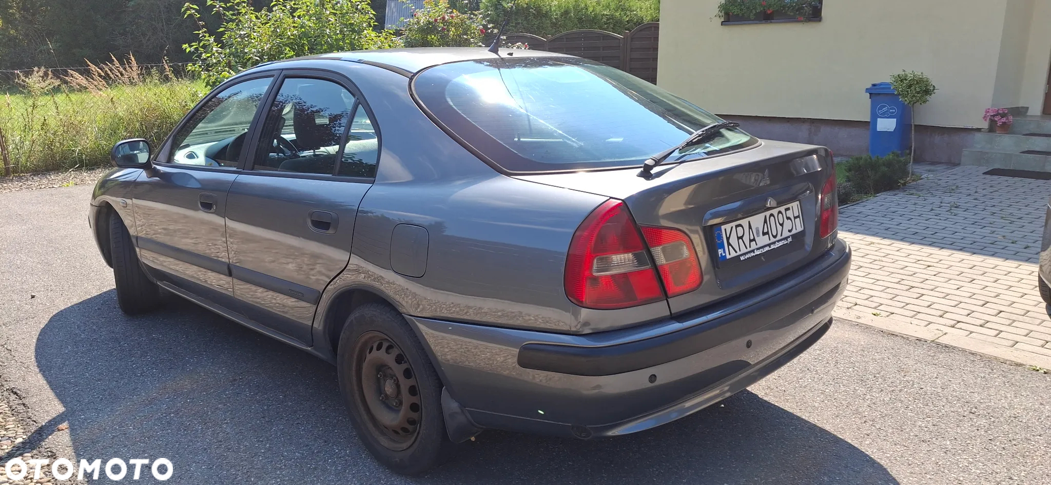 Mitsubishi Carisma 1.6 Comfort - 4