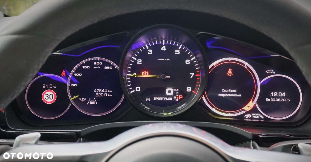 Porsche Cayenne - 24