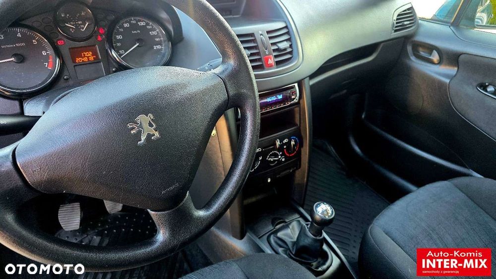 Peugeot 207 - 25