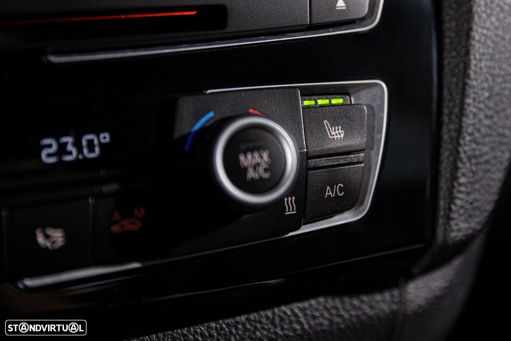 BMW 116 i Pack M - 21