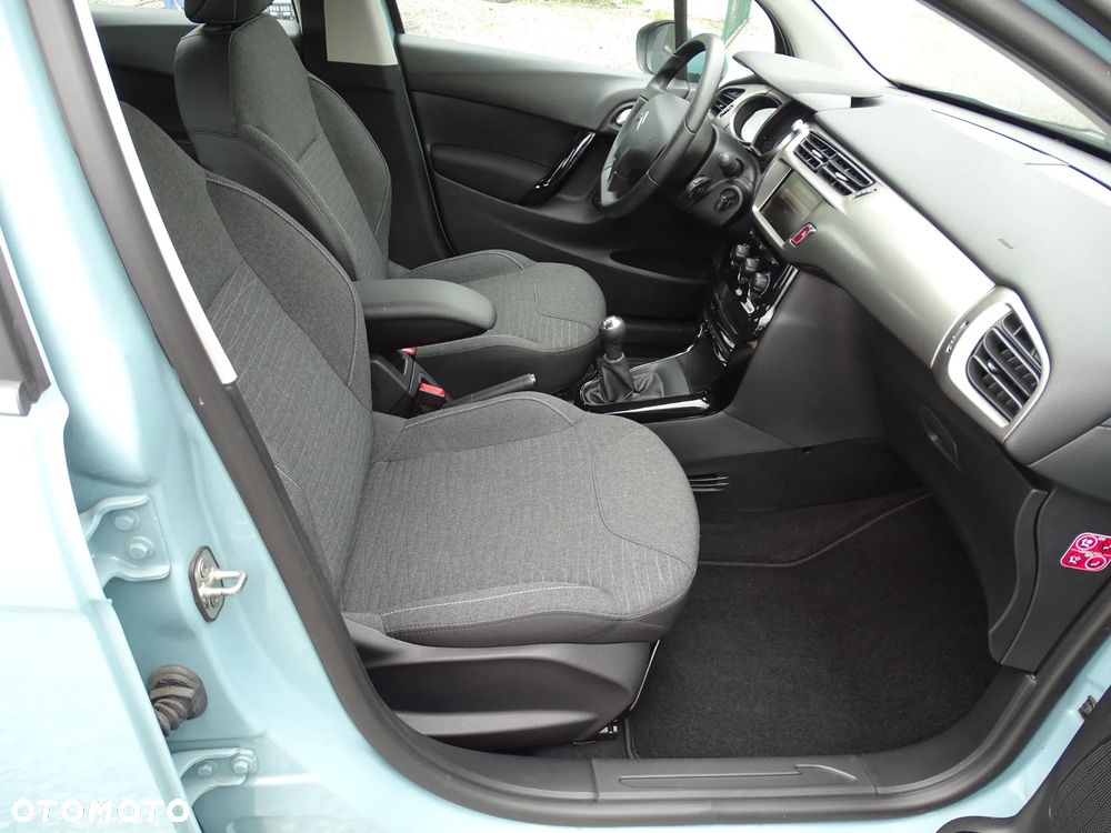 Citroën C3 Pure Tech (VTi) 82 Exclusive - 14