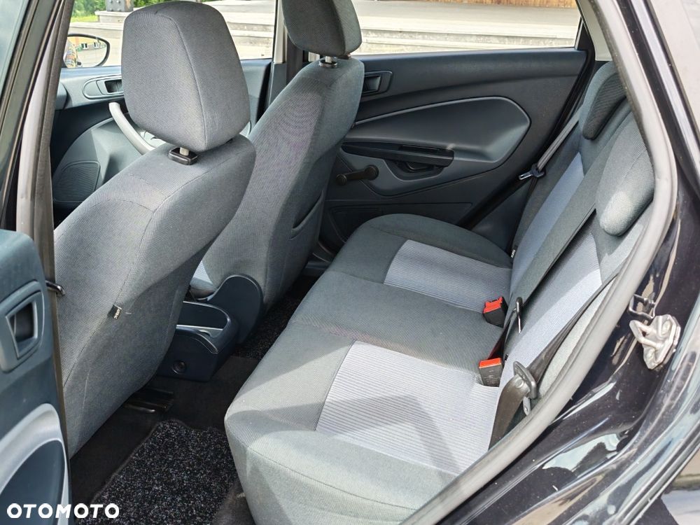 Ford Fiesta - 7