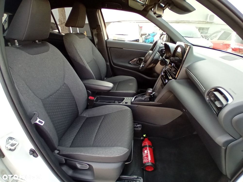Toyota Yaris Cross Hybrid 1.5 Style - 28