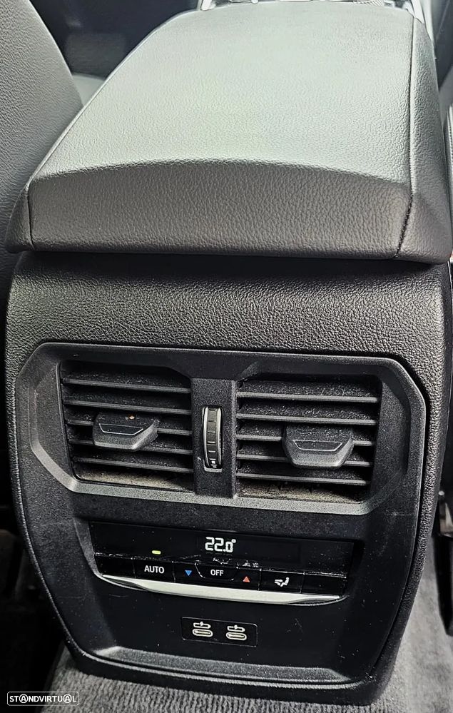 BMW 320 d Aut. Sport Line - 27