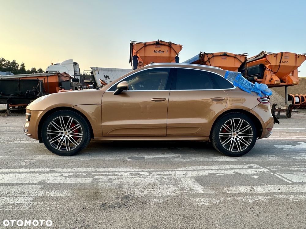 Porsche Macan Turbo PDK - 6