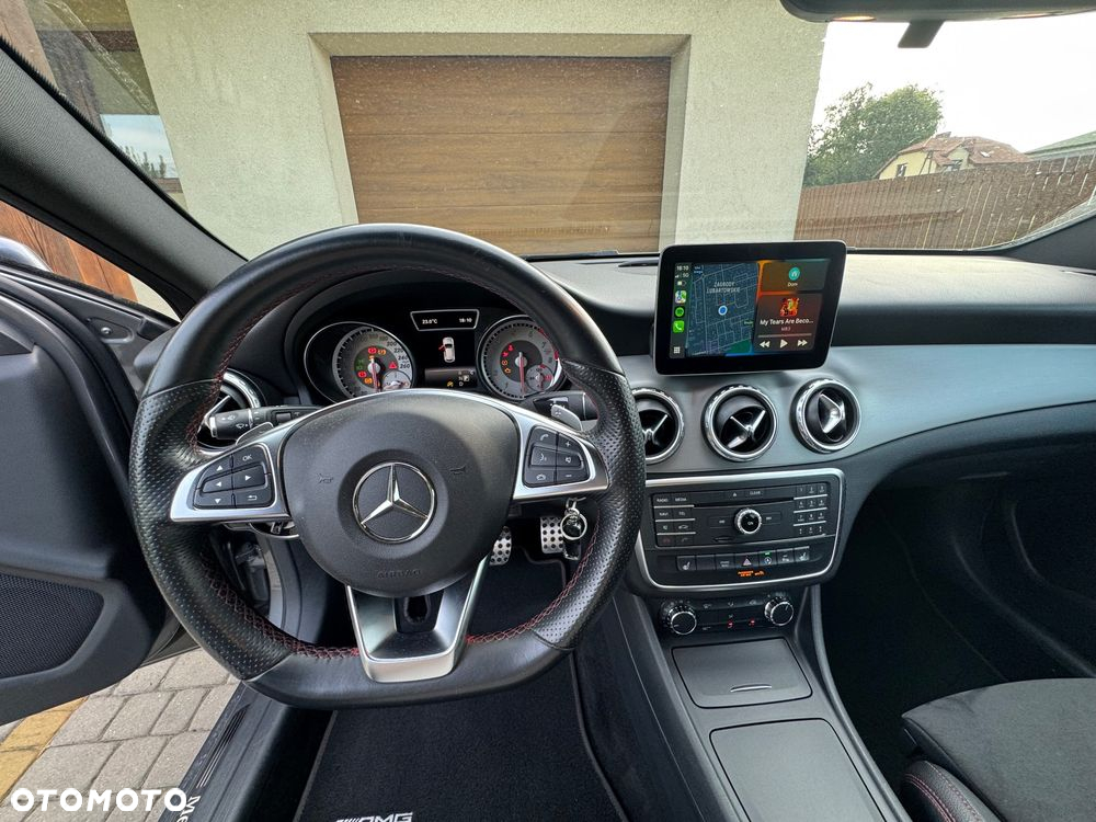 Mercedes-Benz GLA - 7