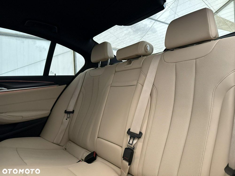 BMW Seria 5 - 19