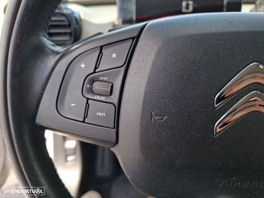 Citroën C4 Cactus 1.2 PureTech Live - 16