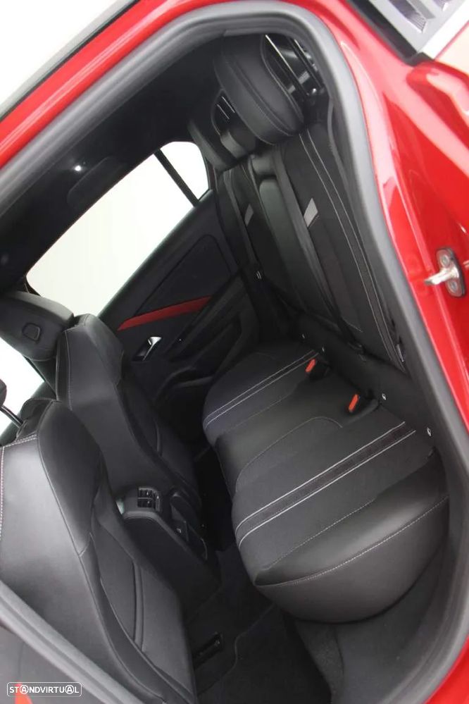Opel Astra 1.2 T GS Line - 6
