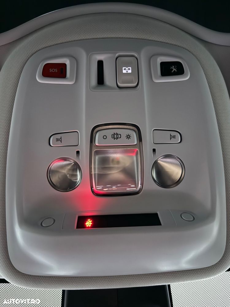Peugeot 308 BlueHDi 130 EAT6 Stop & Start Allure - 8