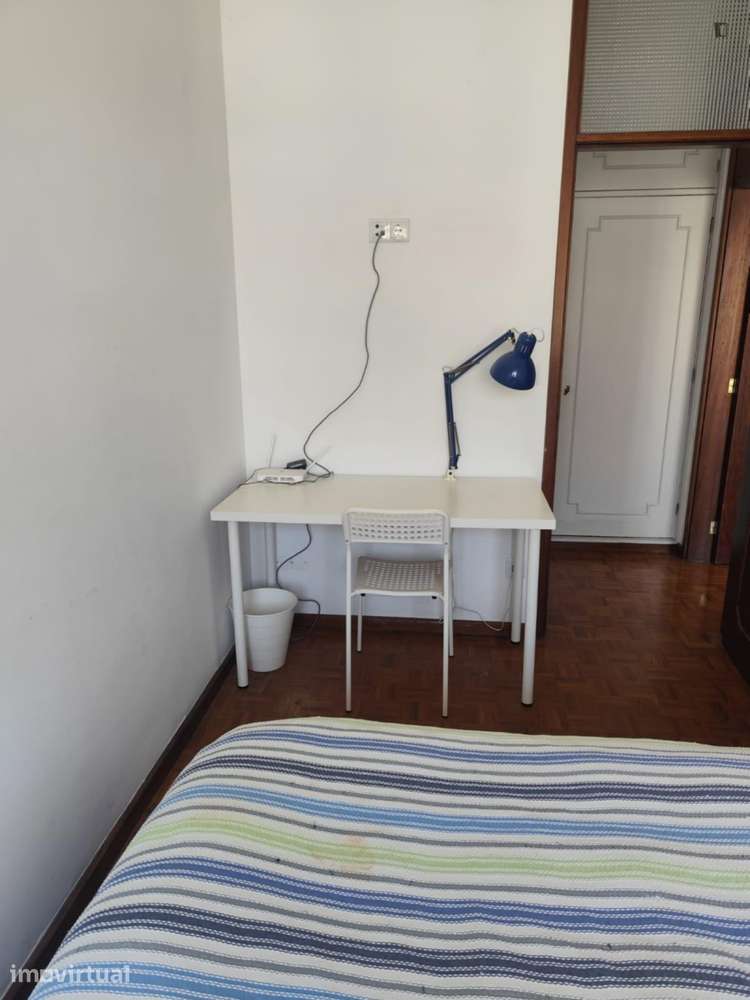 Quarto - localizado em Massarelos Porto - Grande imagem: 4/21