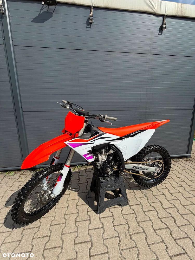 KTM SXF - 1