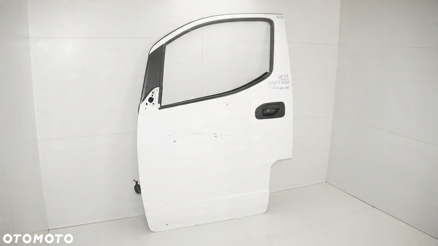 DRZWI LEWY PRZÓD NISSAN NV200 09R QM1 - 2