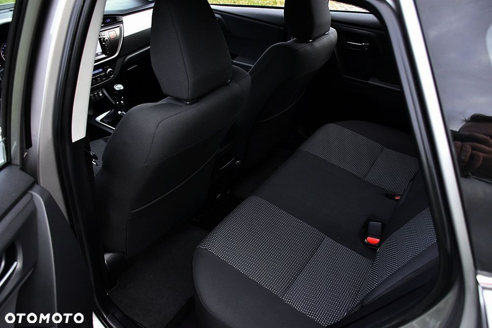 Toyota Auris 1.6 Executive - 39