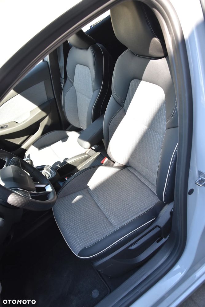Renault Clio TCe 90 EVOLUTION - 18