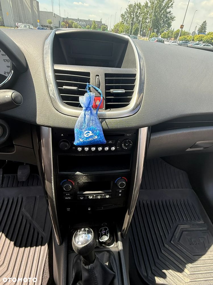 Peugeot 207 90 HDi FAP forever - 11