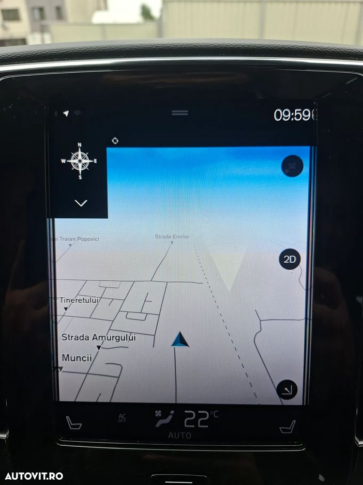 Volvo XC 40 D3 AWD Momentum Pro - 9