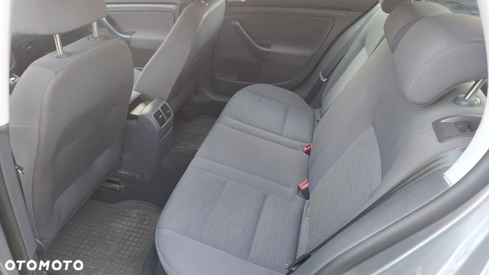 Volkswagen Golf 1.6 Edition - 18