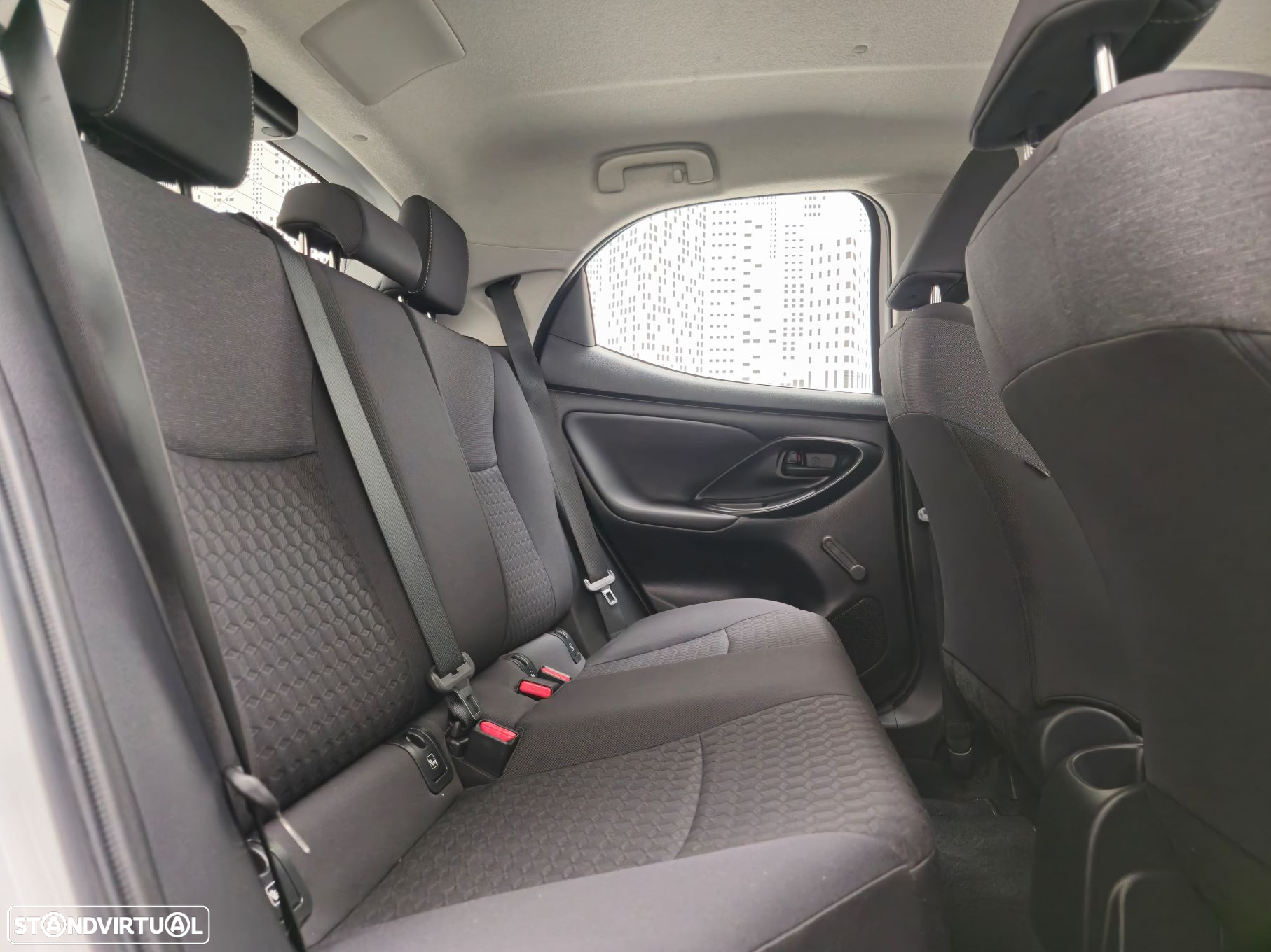 Toyota Yaris 1.0 VVT-i Comfort Plus - 7