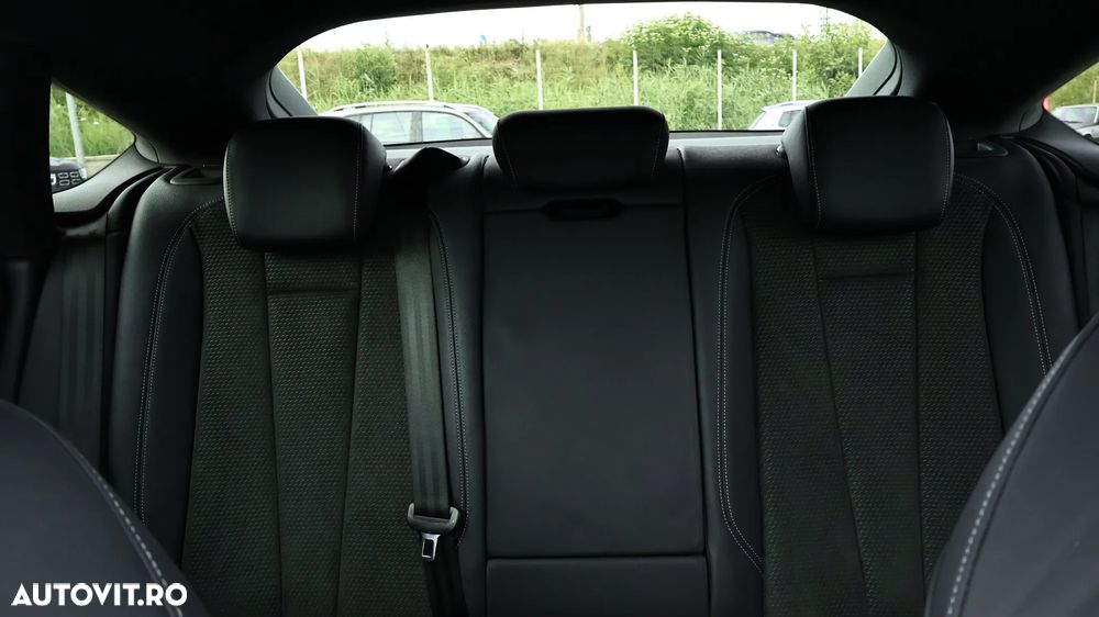 Audi A5 Coupé 2.0 40 TFSI S tronic Sport - 28