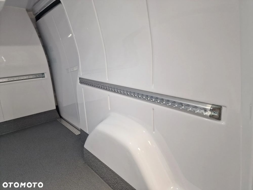 Toyota Proace City - 9