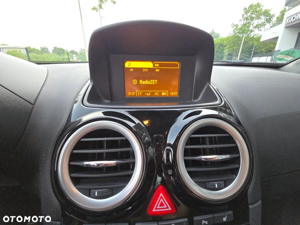 Opel Corsa 1.4 16V Energy - 22