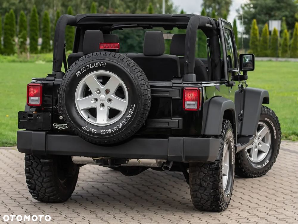 Jeep Wrangler - 11