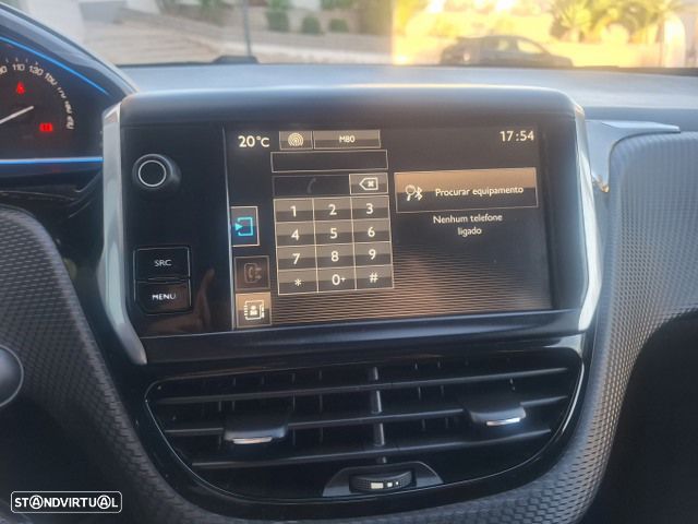 Peugeot 2008 1.6 e-HDi Allure - 18