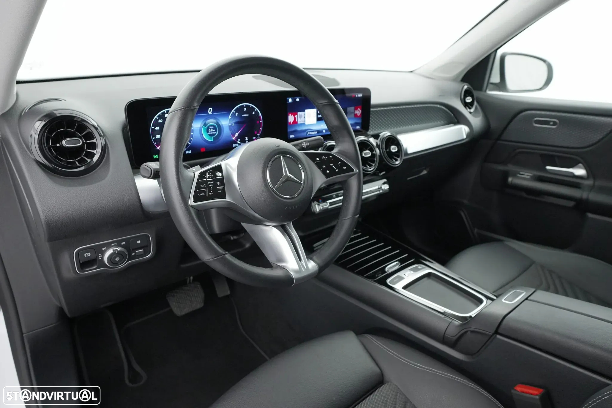Mercedes-Benz GLB 180 d Progressive - 24