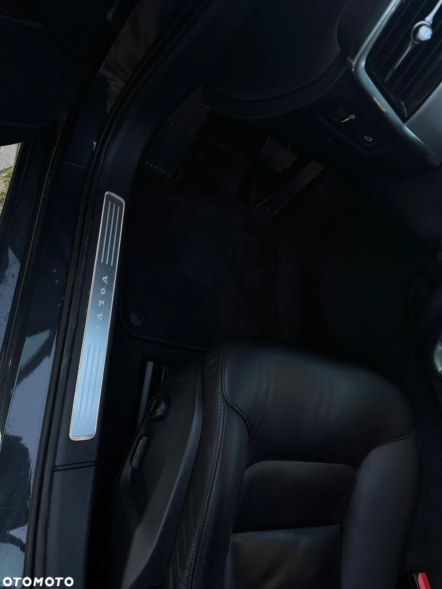Volvo V90 T4 Geartronic Momentum Pro - 27