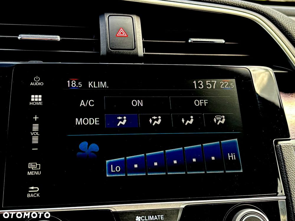 Honda Civic 1.5 T Elegance - 24